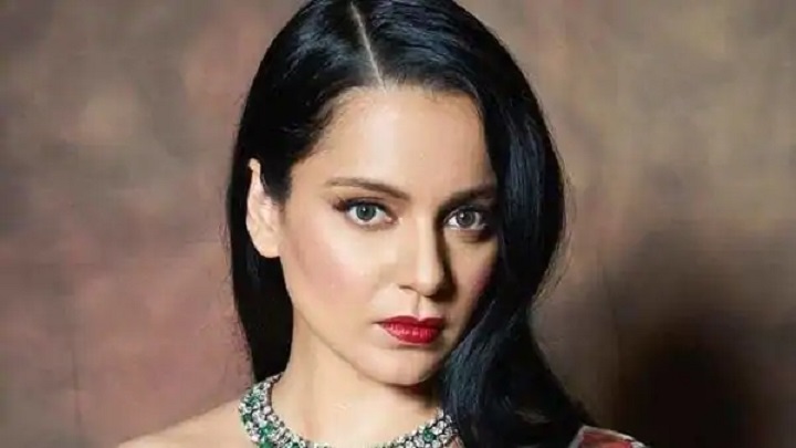 শ্রীদেবীর সঙ্গে নিজের তুলনা করলেন কঙ্গনা ‘শ্রীদেবীর পর ইন্ডাস্ট্রিতে আমিই একমাত্র অভিনেত্রী যে কিনা কৌতূক অভিনয়ের ক্ষেত্রেও পারদর্শী’