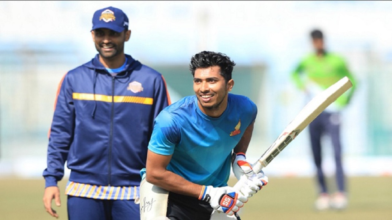 টিকা নিলেন তামিম-সৌম্যরা টিকা নিলেন তামিম-সৌম্যরা