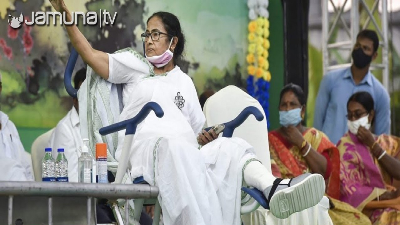 বিজেপিকে খোলা ময়দানে মমতা’র হুমকি! বিজেপিকে খোলা ময়দানে মমতা'র হুমকি!