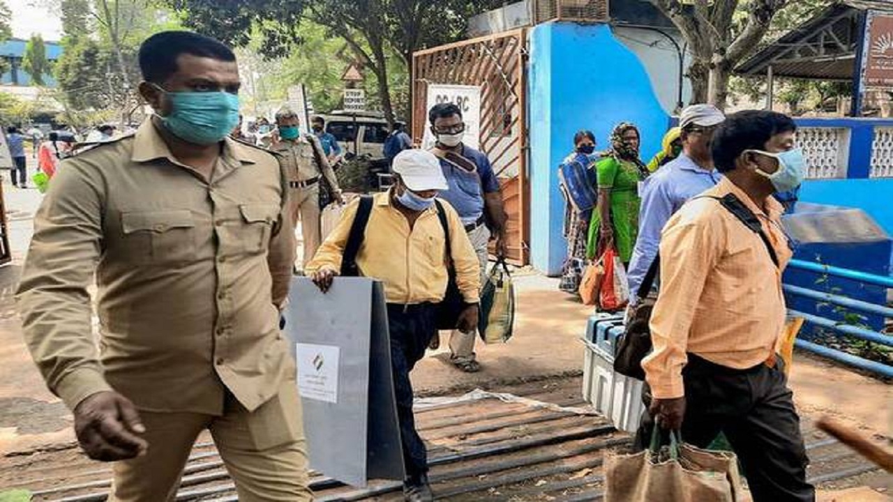 পশ্চিমবঙ্গে শুরু হতে চলেছে বিধানসভা নির্বাচনের ভোট গ্রহণ পশ্চিমবঙ্গে শুরু হতে চলেছে বিধানসভা নির্বাচনের ভোট গ্রহণ