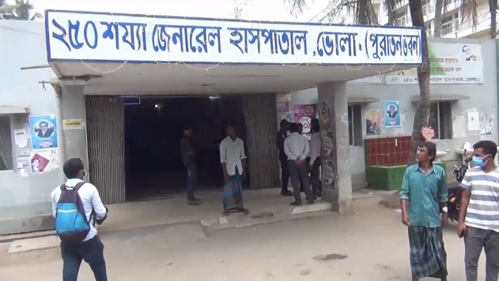 নার্স দিয়ে প্রসব করাতে গিয়ে গলা ছিড়ে বেরিয়ে এলো নবজাতক