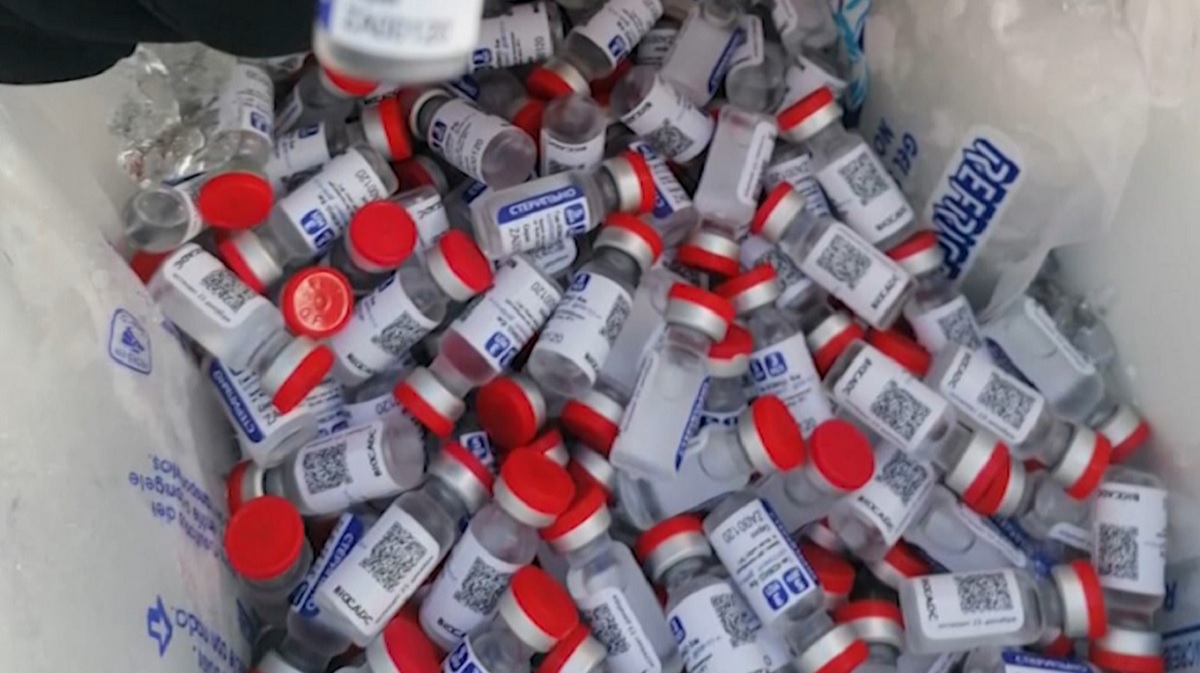 ৫ হাজার ৭০০ ডোজ নকল ভ্যাকসিন উদ্ধার করলো মেক্সিকো