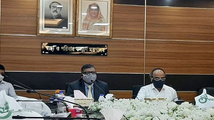 সংক্রমণ বাড়লেও পরিকল্পনা নেই লকডাউন বা সাধারণ ছুটির: স্বাস্থ্যমন্ত্রী সংক্রমণ বাড়লেও পরিকল্পনা নেই লকডাউন বা সাধারণ ছুটির: স্বাস্থ্যমন্ত্রী