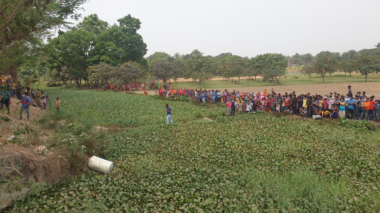 টিনের ড্রামের ভেতর থেকে নারীর মরদেহ উদ্ধার