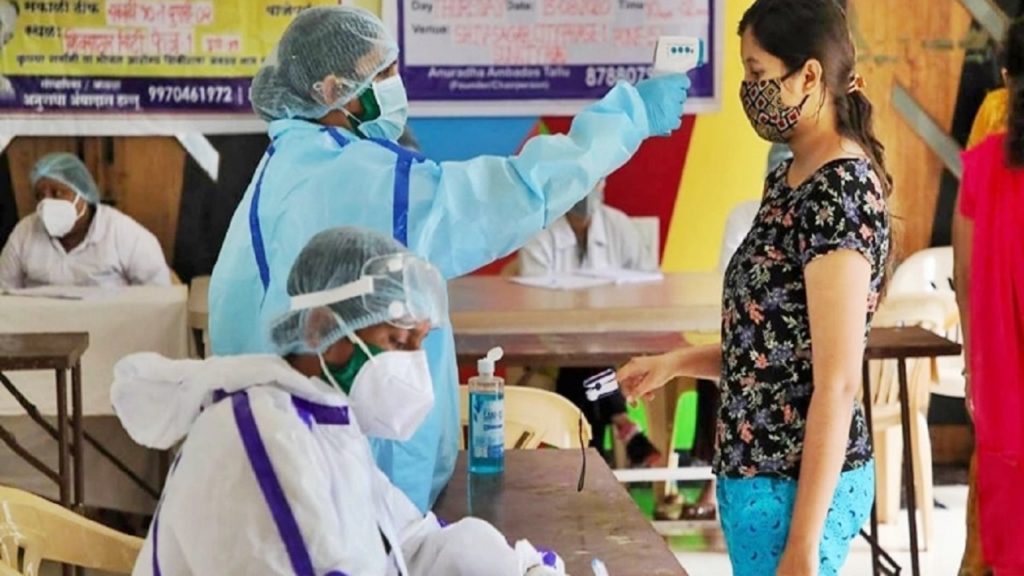 সপ্তাহের ব্যবধানে করোনায় আক্রান্তের সংখ্যা ৫৬ শতাংশ বেড়েছে ভারতে