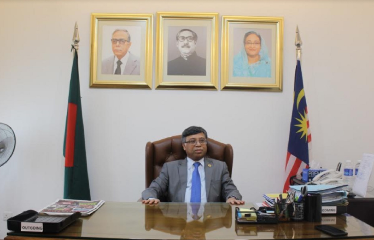 মালয়েশিয়ায় রিক্যালিব্রেসি প্রক্রিয়ায় বৈধ হতে সহযোগিতা করবে হাইকমিশন