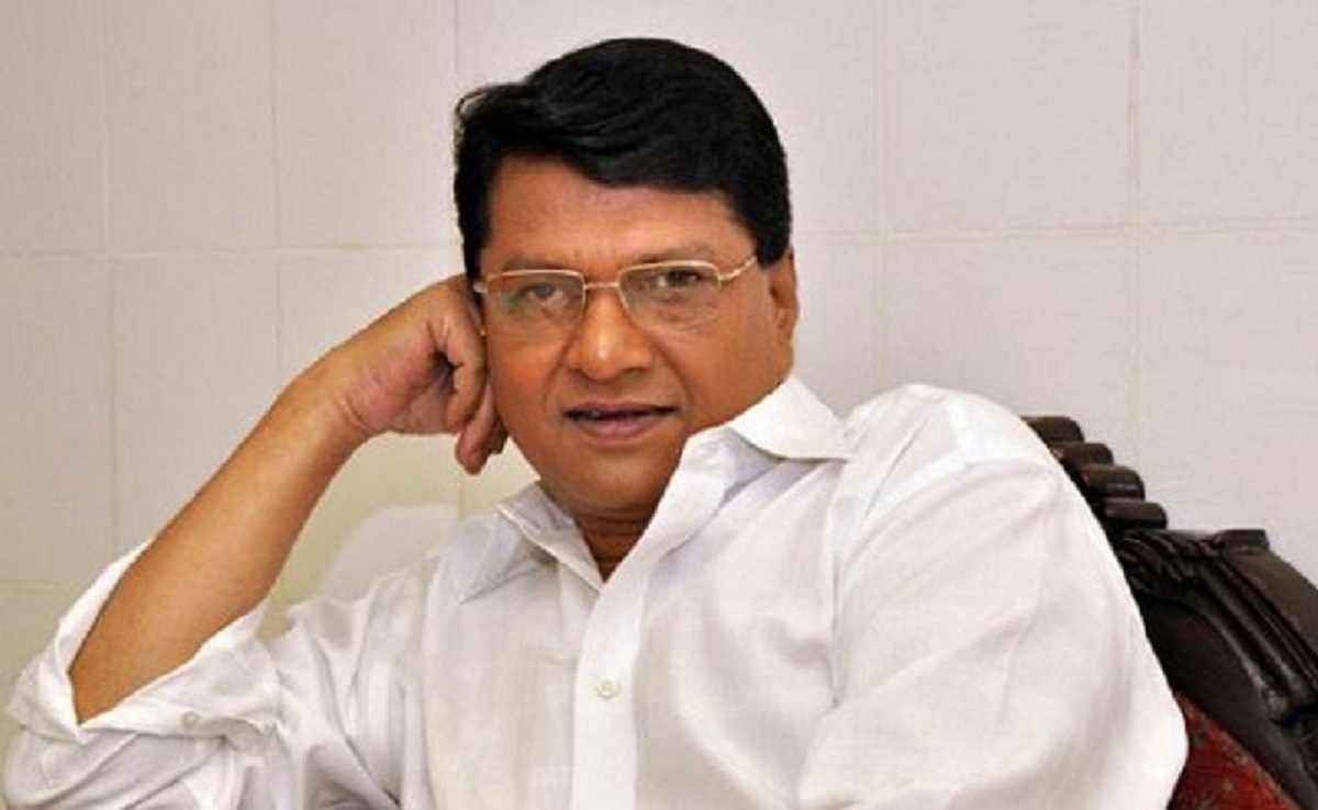 করোনায় আক্রান্ত হয়ে হাসপাতালে আলমগীর