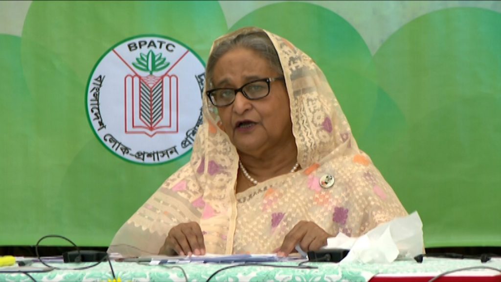 করোনার মধ্যেও জীবন জীবিকা চালিয়ে নিতে হবে: প্রধানমন্ত্রী