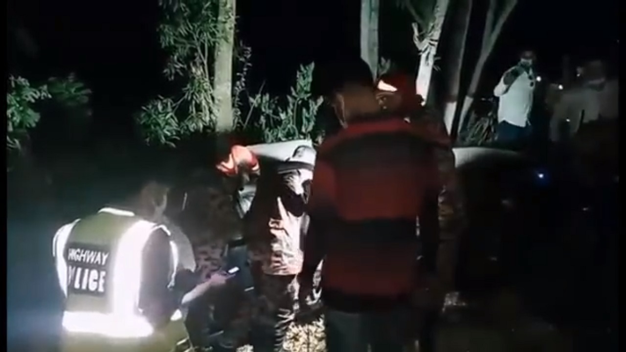 গোপালগঞ্জে আলাদা সড়ক দুর্ঘটনায় প্রাণ গেল দুইজনের গোপালগঞ্জে আলাদা সড়ক দুর্ঘটনায় প্রাণ গেল দুইজনের