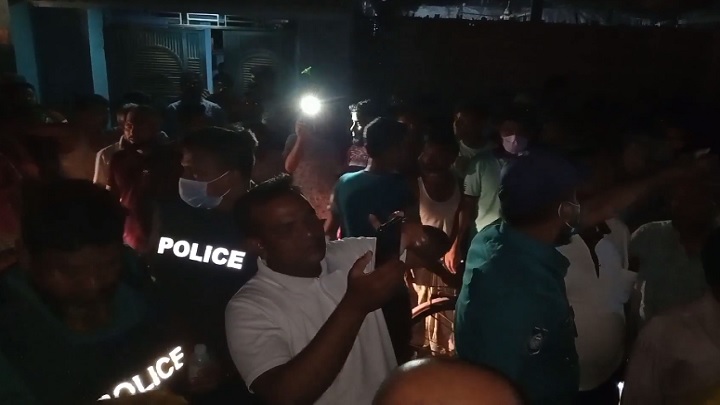 মসজিদের টাকার কমিশন নিয়ে দুই পক্ষের সংঘর্ষে নিহত ১