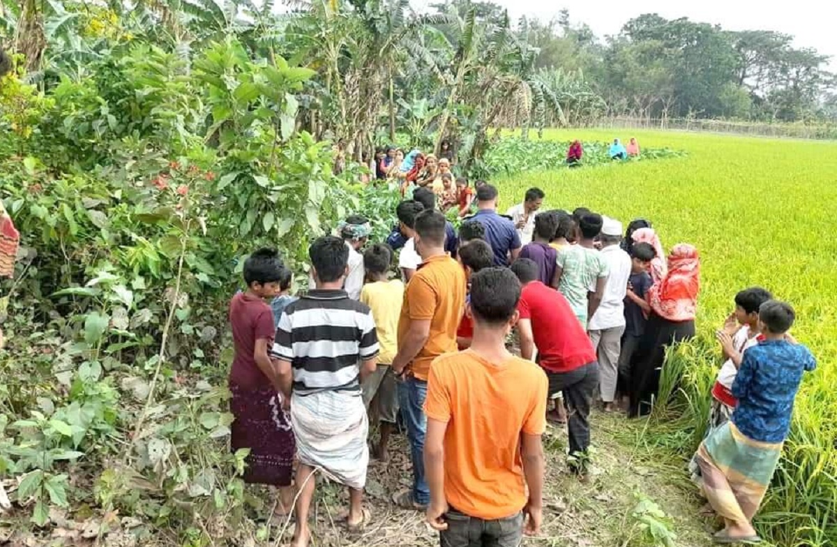 নরসিংদীতে অজ্ঞাত নারীর অর্ধ-গলিত লাশ উদ্ধার