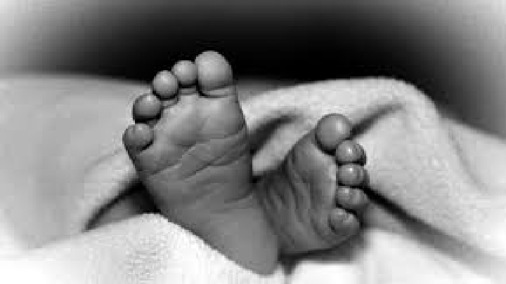 আশুলিয়ায় নিজ বাসা থেকে শিশুর লাশ উদ্ধার আশুলিয়ায় নিজ বাসা থেকে শিশুর লাশ উদ্ধার