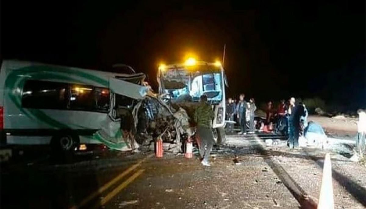 মেক্সিকোতে দুই বাসের মুখোমুখি সংঘর্ষ, নিহত কমপক্ষে ১৬