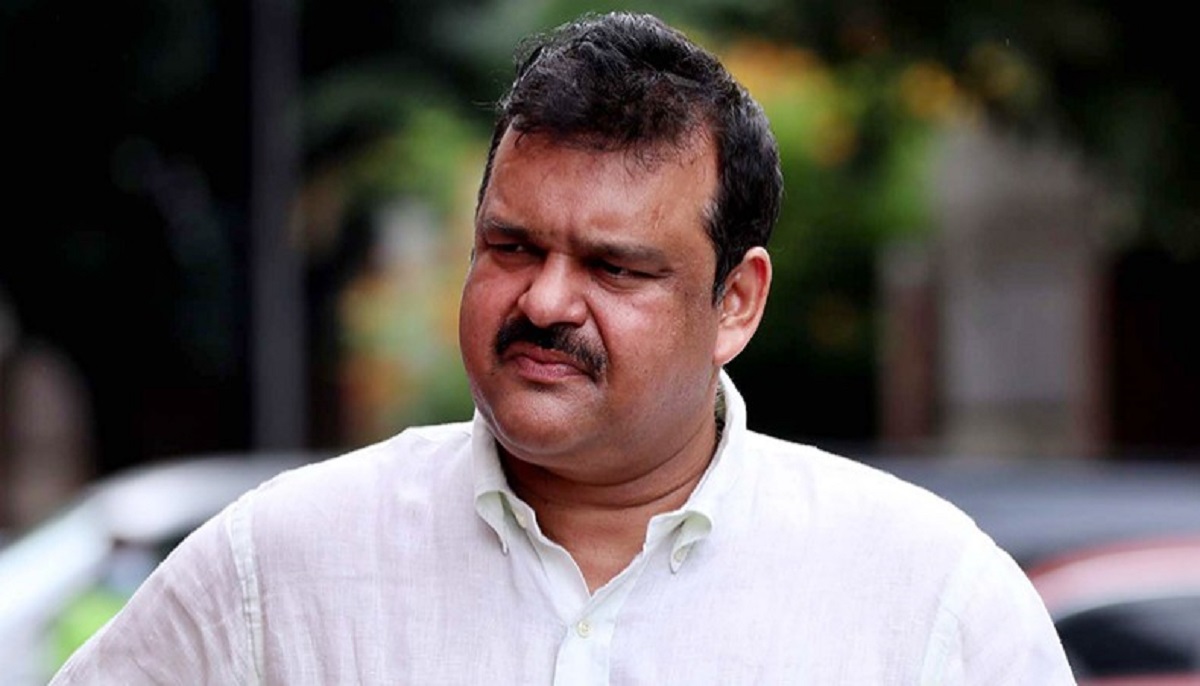 করোনায় আক্রান্ত হয়ে হাসপাতালে ভর্তি আকরাম খান