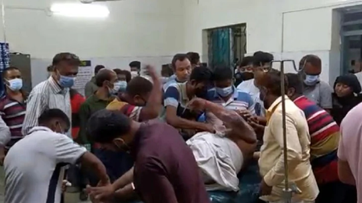 মুন্সিগঞ্জে পৌর মেয়রের বাসভবনে বিস্ফোরণ, অগ্নিদগ্ধ ১৩