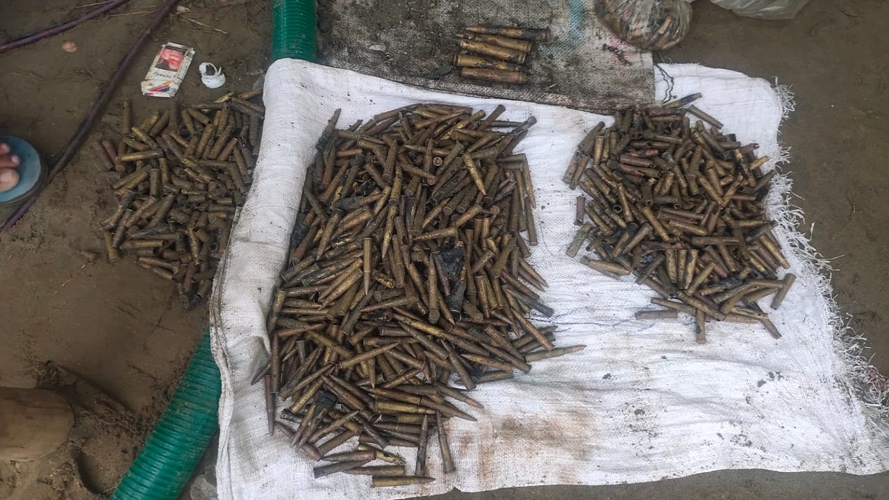 কক্সবাজার বিমান বন্দর এলাকা থেকে ফের বিপুল পরিমাণ গুলি উদ্ধার