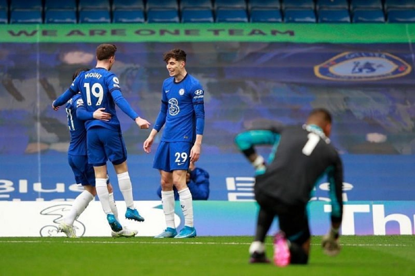 ফুলহ্যামকে ২-০ গোলে হারালো চেলসি