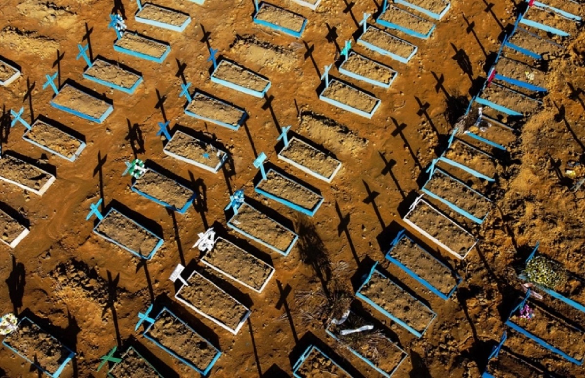 বিশ্বে একদিনে আরও সাড়ে ১১ হাজার মানুষের প্রাণহানি করোনায় বিশ্বে একদিনে আরও সাড়ে ১১ হাজার মানুষের প্রাণহানি করোনায়