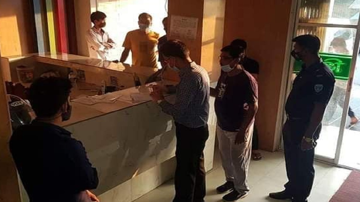 রাঙ্গামাটিতে পর্যটক রেখে কারাগারে হোটেল ম্যানেজার