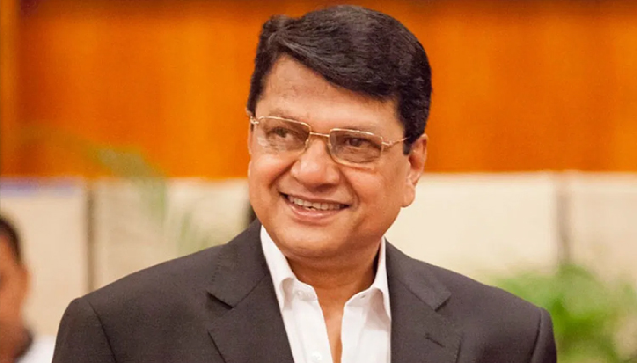 সুস্থ হয়ে বাসায় ফিরলেন আলমগীর