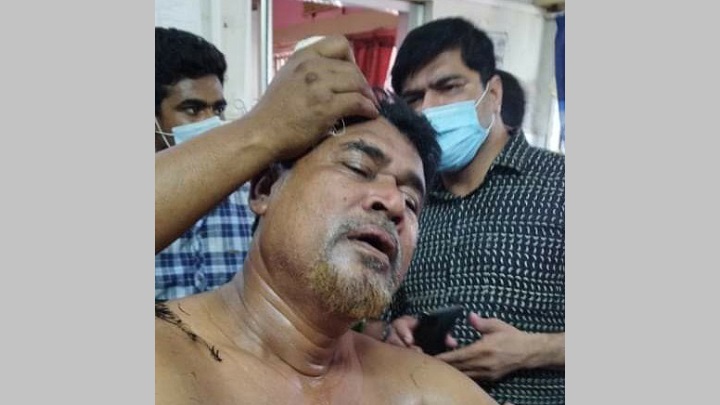 ফেসবুক পোস্ট নিয়ে বিবাদ: ইউপি চেয়ারম্যানকে হাতুড়িপেটা