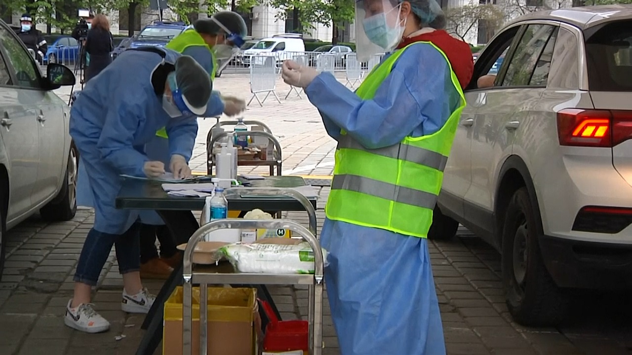 ১২-১৫ বছর বয়সীদের ভ্যাকসিন প্রয়োগের অনুমোদন দিলো কানাডা ১২-১৫ বছর বয়সীদের 'ফাইজারের' ভ্যাকসিন প্রয়োগের অনুমোদন দিলো কানাডা