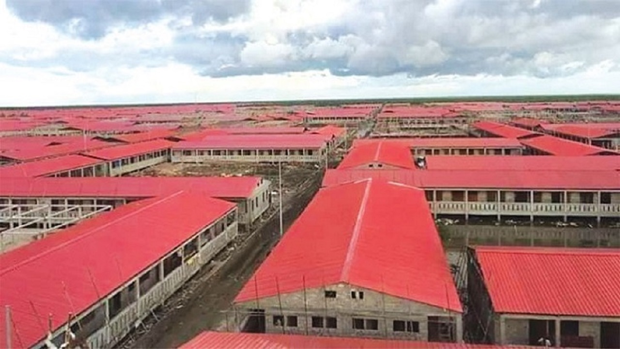 ভাসানচর থেকে পালিয়ে আসা ১৪ রোহিঙ্গা সন্দ্বীপে আটক ভাসানচর থেকে পালিয়ে আসা ১৪ রোহিঙ্গা সন্দ্বীপে আটক