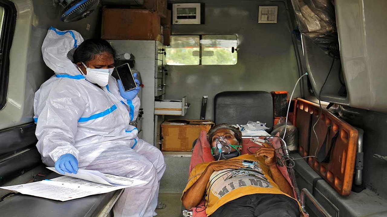 ভারতে একদিনে রেকর্ড প্রায় চার হাজার মৃত্যু, শনাক্ত চার লাখেরও বেশি ভারতে একদিনে রেকর্ড প্রায় চার হাজার মৃত্যু, শনাক্ত চার লাখেরও বেশি