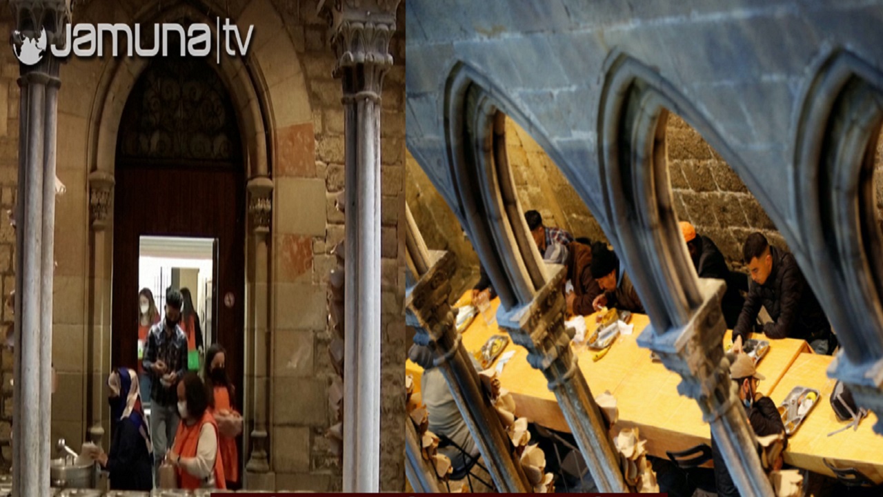 স্পেনে মুসল্লিদের ইফতারির জন্য গির্জা ছেড়ে দিলেন খ্রিস্টানরা স্পেনে মুসল্লিদের ইফতারির জন্য গির্জা ছেড়ে দিলেন খ্রিস্টানরা