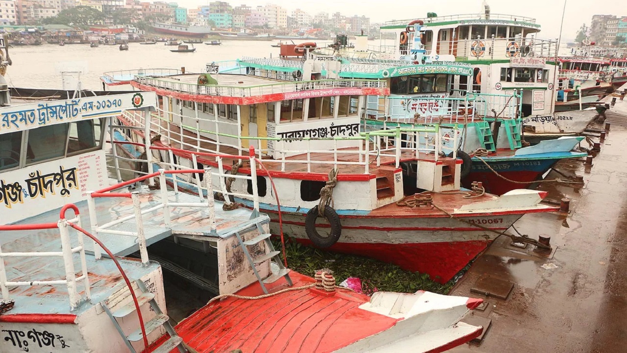 নৌযানের ভাড়া পুনর্নির্ধারণ; প্রতি কিলোমিটারে কমেছে ১৫ পয়সা