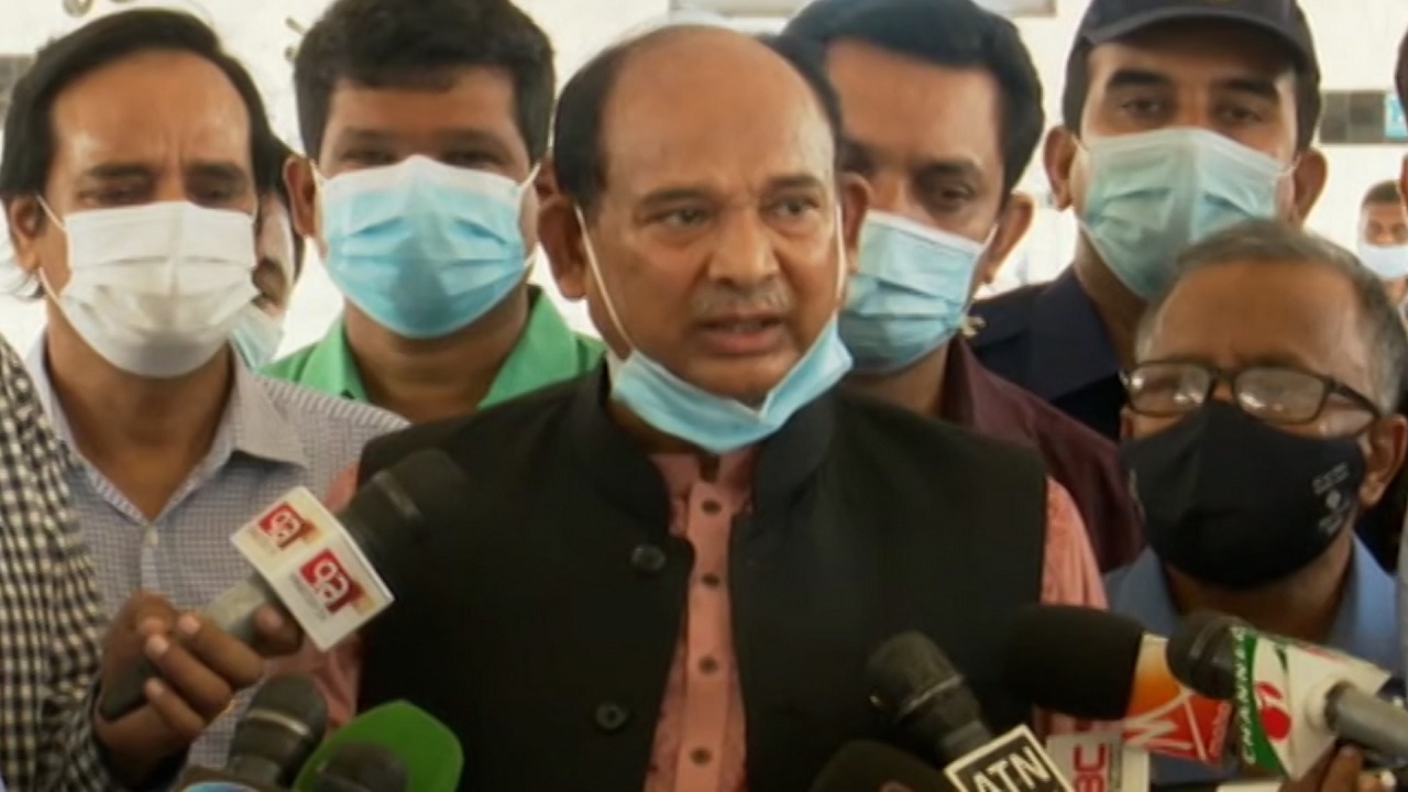 জরুরি প্রয়োজন ছাড়া ট্রেনে ভ্রমণ নিষেধ: রেলমন্ত্রী জরুরি প্রয়োজন ছাড়া ট্রেনে ভ্রমণ নিষেধ: রেলমন্ত্রী