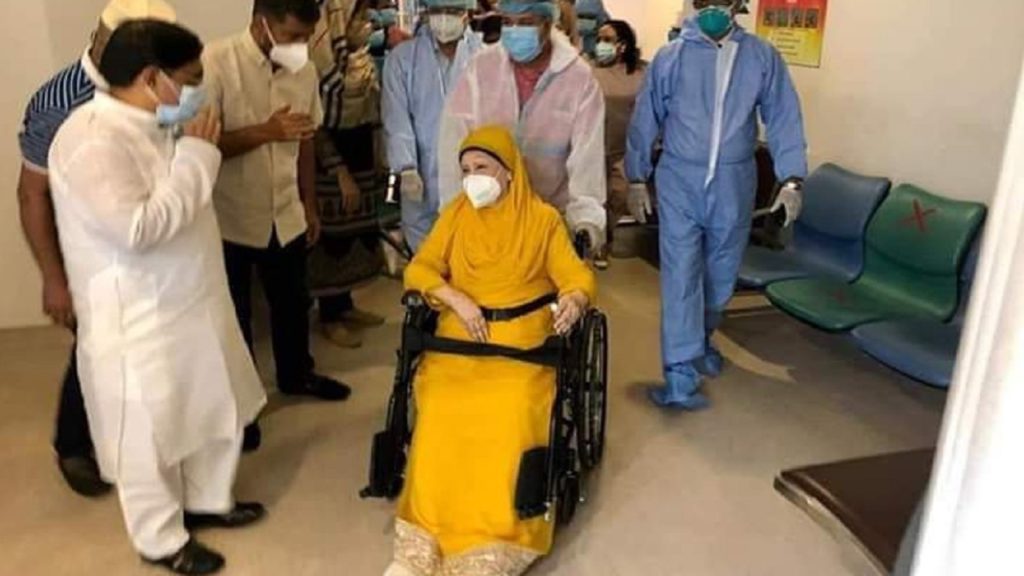 অপরিবর্তিত খালেদা জিয়ার শারীরিক অবস্থা