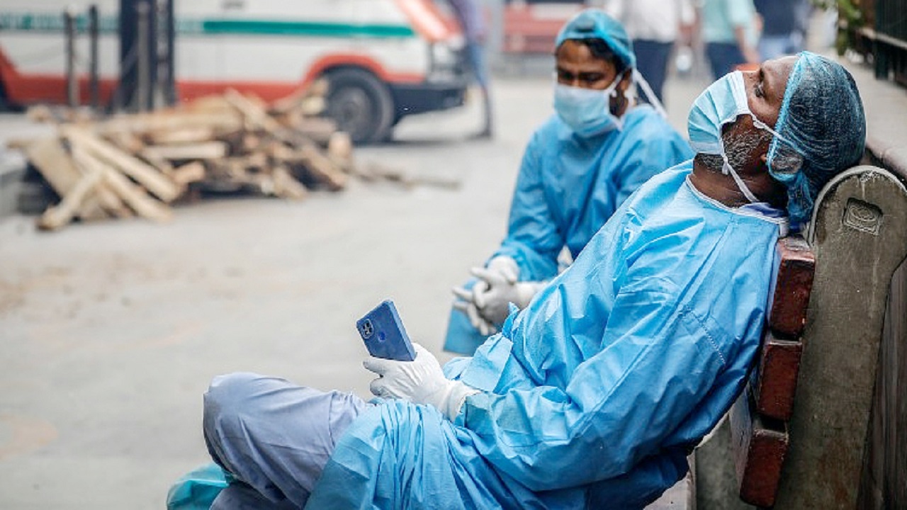 ভারতে করোনা শনাক্ত কমলেও মৃত্যু বেড়েছে ভারতে করোনা শনাক্ত কমলেও মৃত্যু বেড়েছে