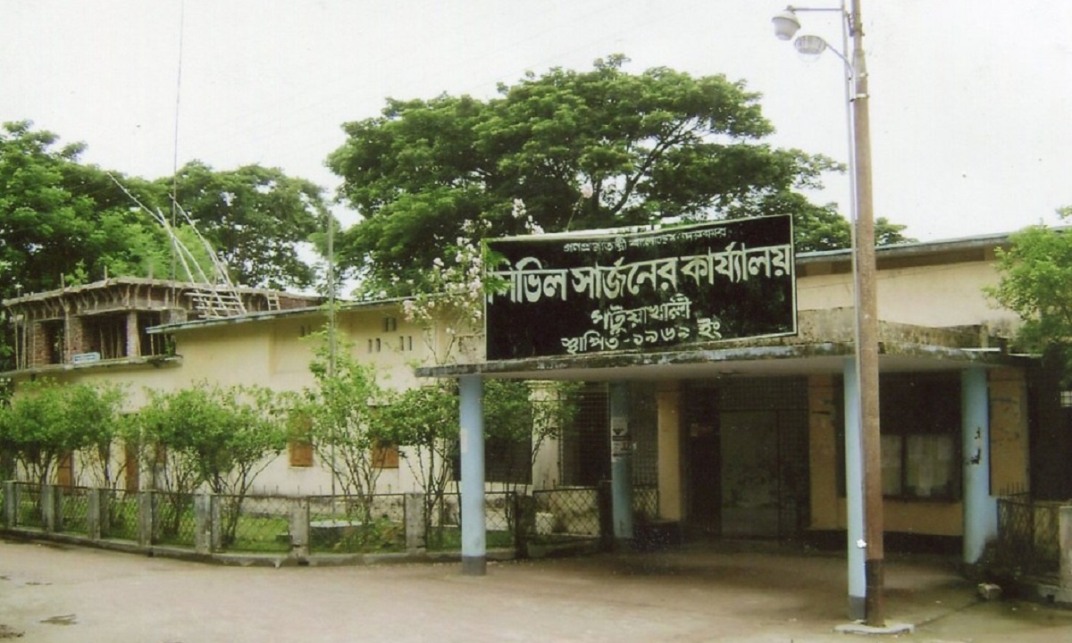 পটুয়াখালীতে ১৫ হাজার মানুষ করোনা টিকার দ্বিতীয় ডোজ নিয়ে অনিশ্চয়তায়