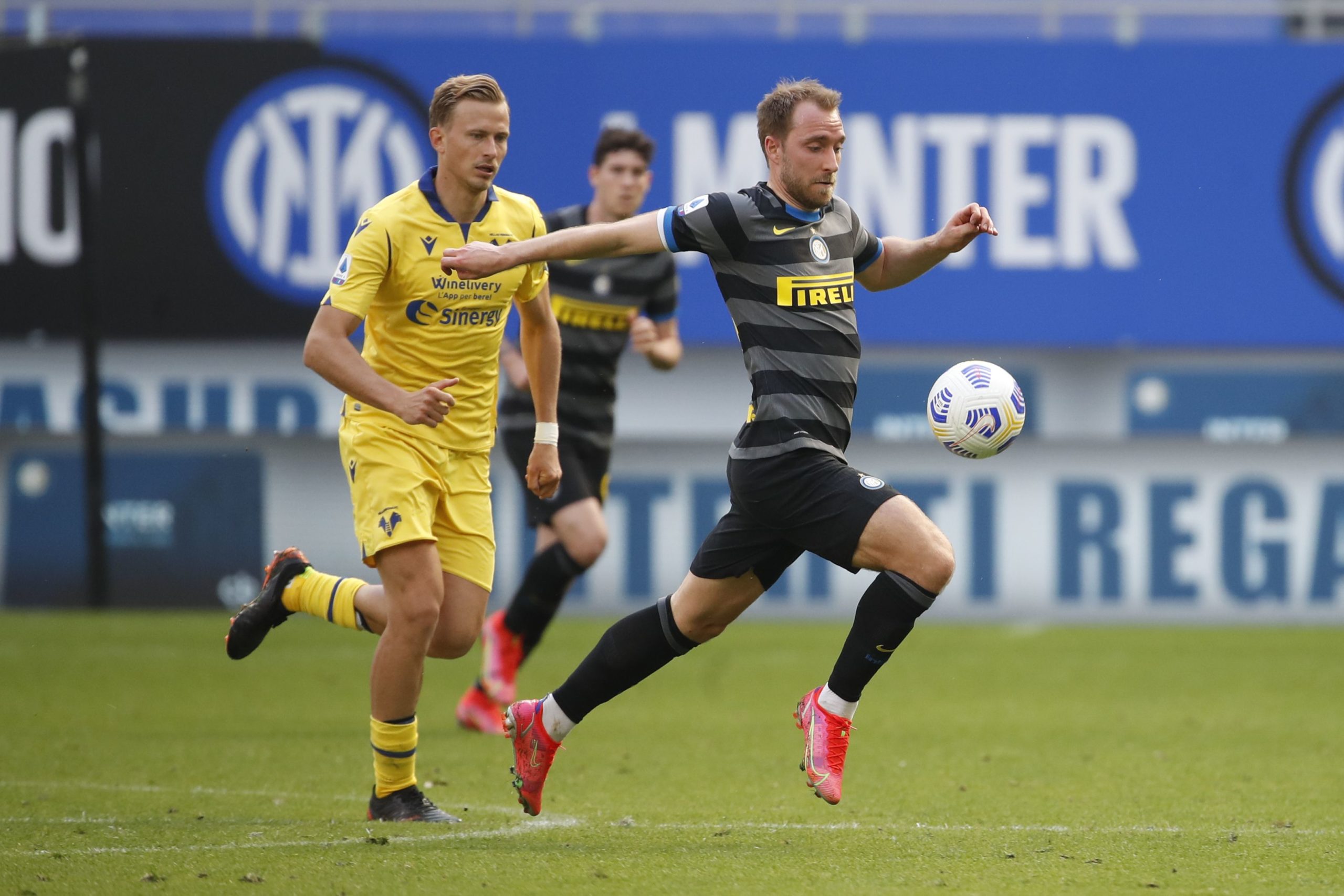 ক্রুটনেকে ২-০ গোলে হারালো ইন্টারমিলান