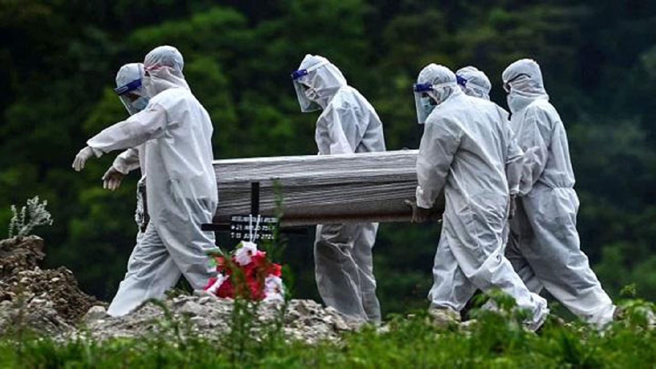 তিনমাস পর বিশ্বজুড়ে করোনায় সর্বনিম্ন মৃত্যু বিশ্বে করোনায় আরও প্রায় ৮ হাজার প্রাণহানি