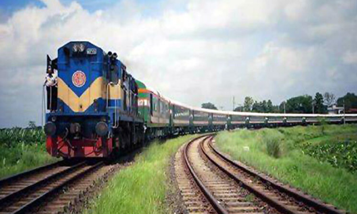 ব্রাহ্মণবাড়িয়ায় রেললাইন থেকে বিদ্যুৎ কর্মকর্তার মরদেহ উদ্ধার