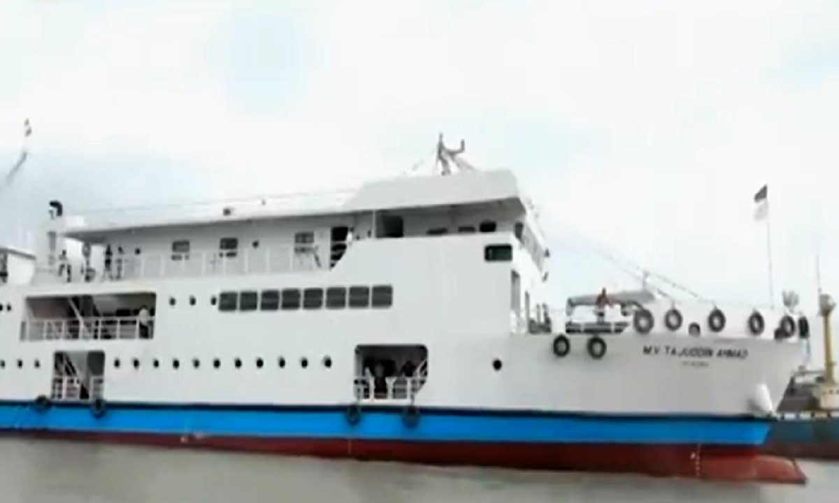 যাত্রী পরিবহণে চট্টগ্রাম-সন্দ্বীপ-হাতিয়া রুটে যুক্ত হলো নতুন ২ জাহাজ