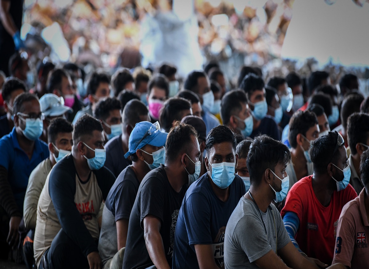 মালয়েশিয়ায় ৮৮ বাংলাদেশিসহ ২২৯ বিদেশি শ্রমিক গ্রেফতার