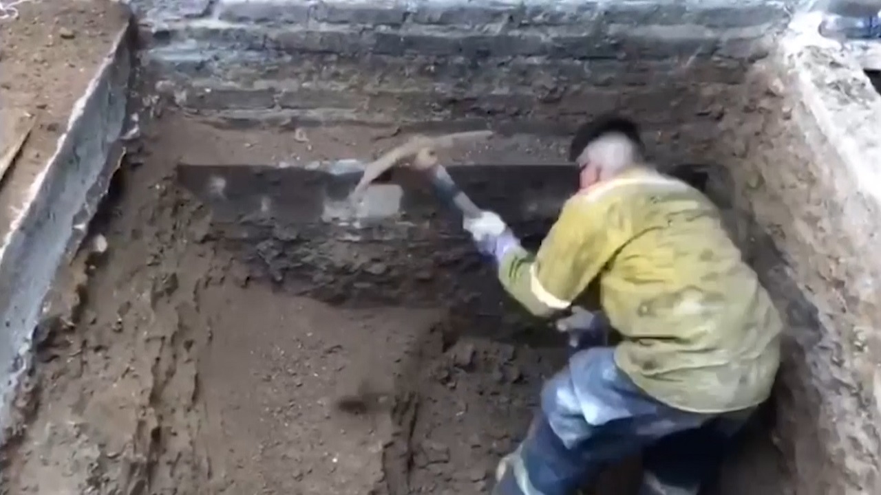 মেক্সিকোতে সিরিয়াল কিলারের বাড়ি থেকে প্রায় চার হাজার হাড় উদ্ধার মেক্সিকোতে সিরিয়াল কিলারের বাড়ি থেকে প্রায় চার হাজার হাড় উদ্ধার