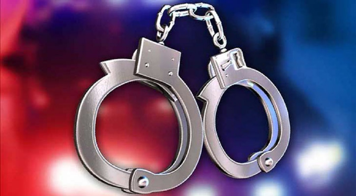 ছিনতাই চক্রের ছয় সদস্যকে গ্রেফতার করেছে ঢাকা মহানগর গোয়েন্দা পুলিশ