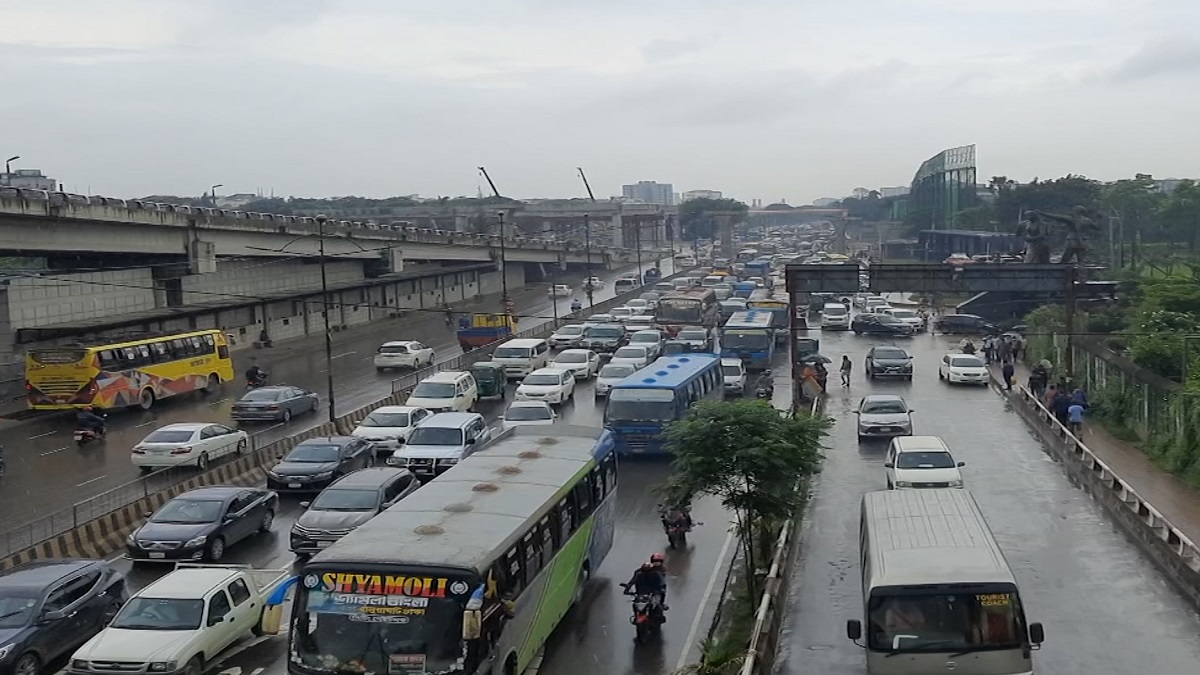 যানজটে অচল ঢাকা
