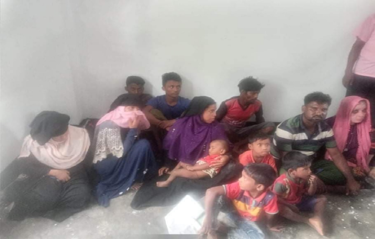 নোয়াখালীর কোম্পানীগঞ্জে শিশুসহ ১২ রোহিঙ্গা আটক