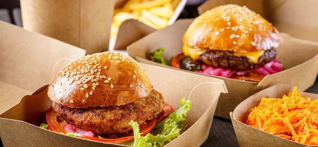 পাকিস্তানে ফ্রি বার্গার না দেয়ায় পুলিশের লঙ্কাকাণ্ড