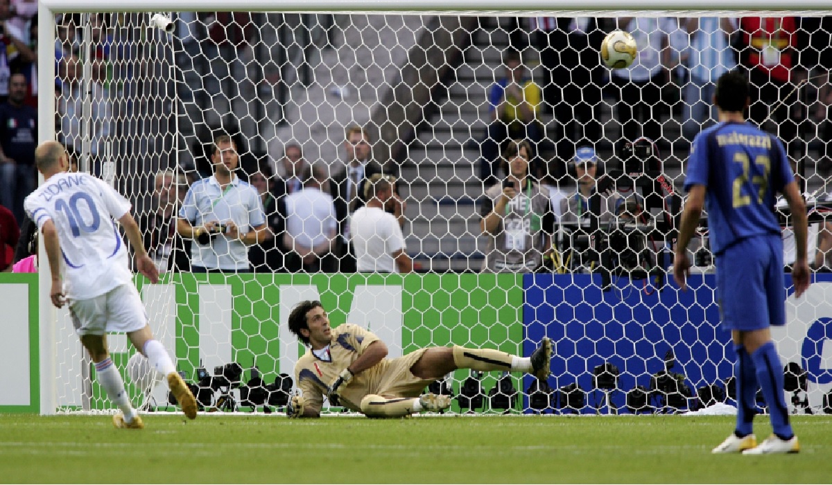 ৪৫ বছরে পদার্পণ পানেনকা পেনাল্টির