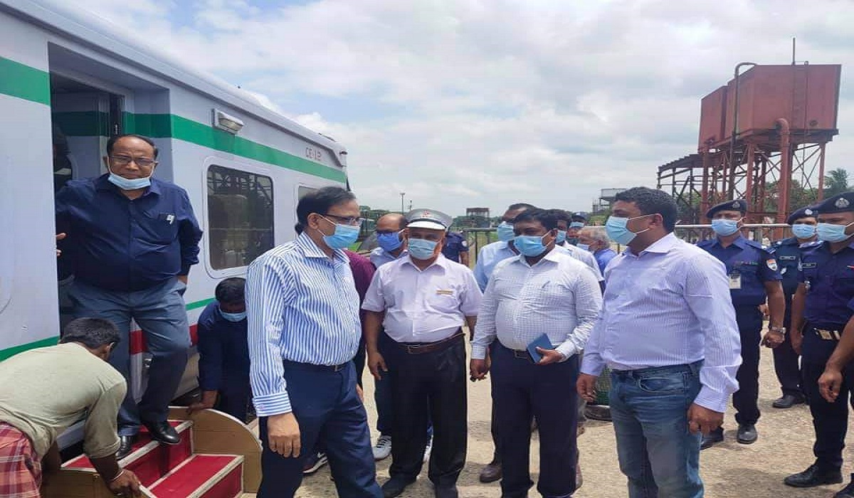 রেলকে আরামদায়ক ও নিরাপদ হিসেবে গড়ে তোলা হচ্ছে: রেল সচিব