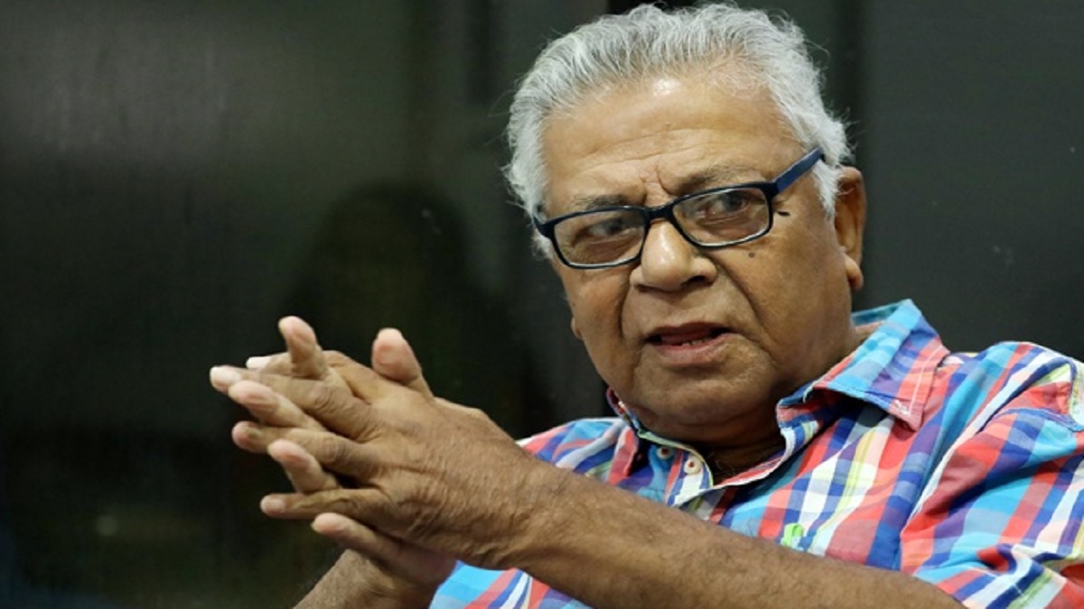 শ্বাসকষ্ট নিয়ে হাসপাতালে সমরেশ মজুমদার