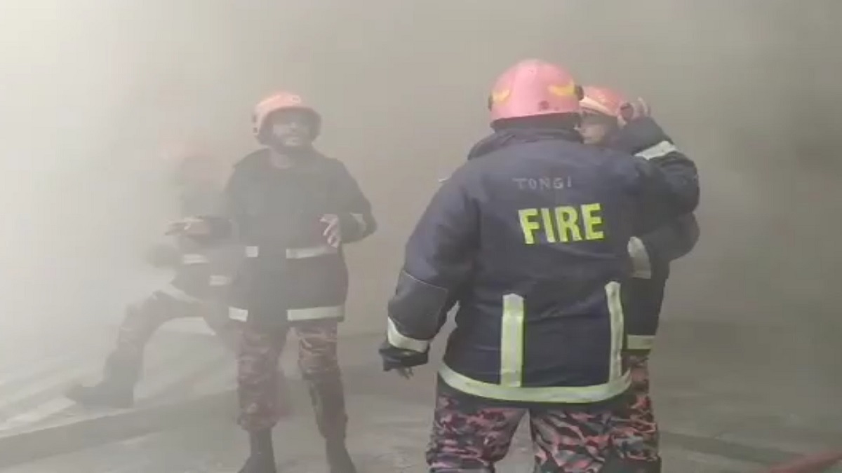 টঙ্গীতে সিডিএল ভবনে আগুন
