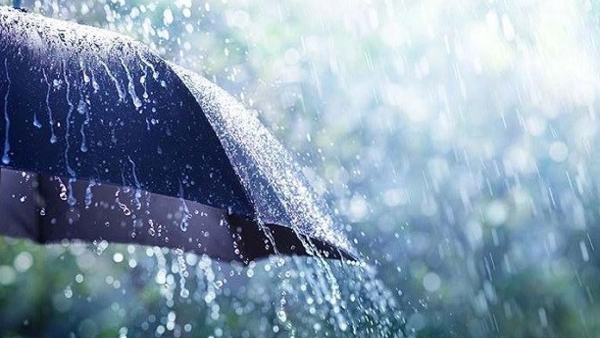 আজ বিভিন্ন জায়গায় ভারী বর্ষণের সম্ভাবনা