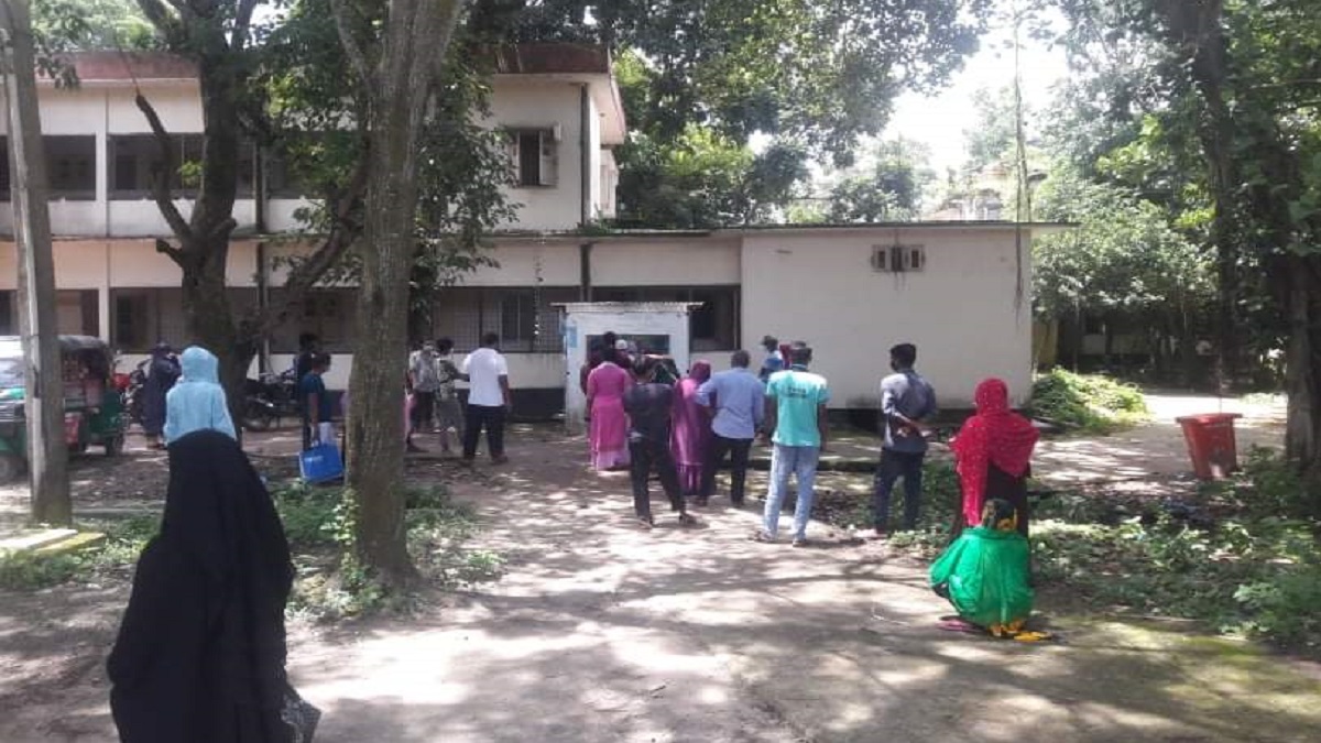 ব্রাহ্মণবাড়িয়ায় করোনার নমুনা দিতে এসে বৃদ্ধার মৃত্যু